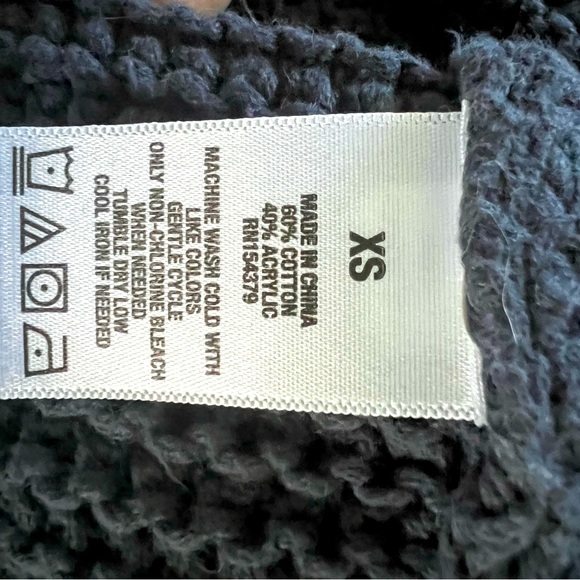 Abercrombie striped cotton crew neck sweater, XS - Picture 5 of 7